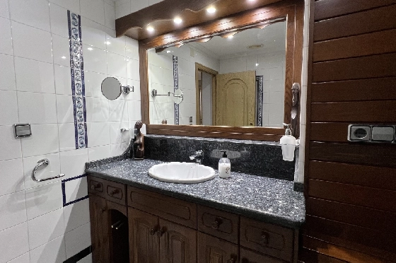 Villa in Denia zu vermieten, Wohnfläche 200 m², Zustand gepflegt, + Zentralheizung, Klimaanlage, Grundstück 900 m², 3 Schlafzimmer, 2 Badezimmer, Pool, ref.: D-0123-61