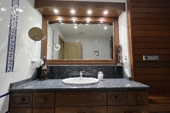 Villa in Denia zu vermieten, Wohnfläche 200 m², Zustand gepflegt, + Zentralheizung, Klimaanlage, Grundstück 900 m², 3 Schlafzimmer, 2 Badezimmer, Pool, ref.: D-0123-62