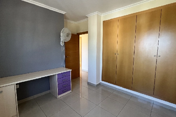 Reihenhaus in Denia zu vermieten, Wohnfläche 130 m², Zustand gepflegt, + KLIMA, Klimaanlage, Grundstück 160 m², 4 Schlafzimmer, 3 Badezimmer, Pool, ref.: D-0223-45