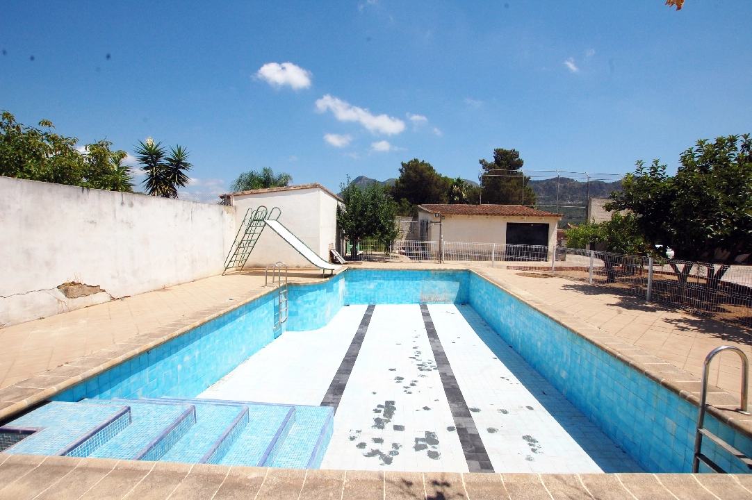 villa en Gandia en vente, construit 380 m², ano de construccion 1980, + KLIMA, aire acondicionado, terrain 4092 m², 7 chambre, 3 salle de bains, piscina, ref.: O-V82114D-2