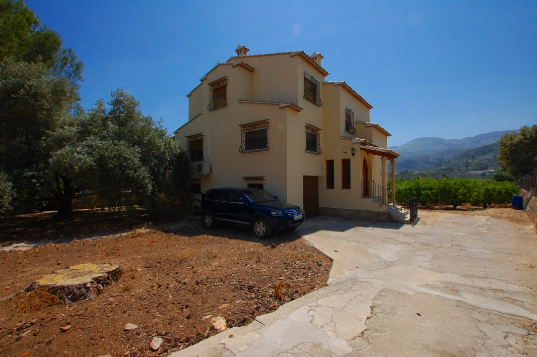 villa en Pego en vente, construit 289 m², ano de construccion 1985, + calefaccion central, aire acondicionado, terrain 4300 m², 5 chambre, 3 salle de bains, piscina, ref.: O-V86714D-18