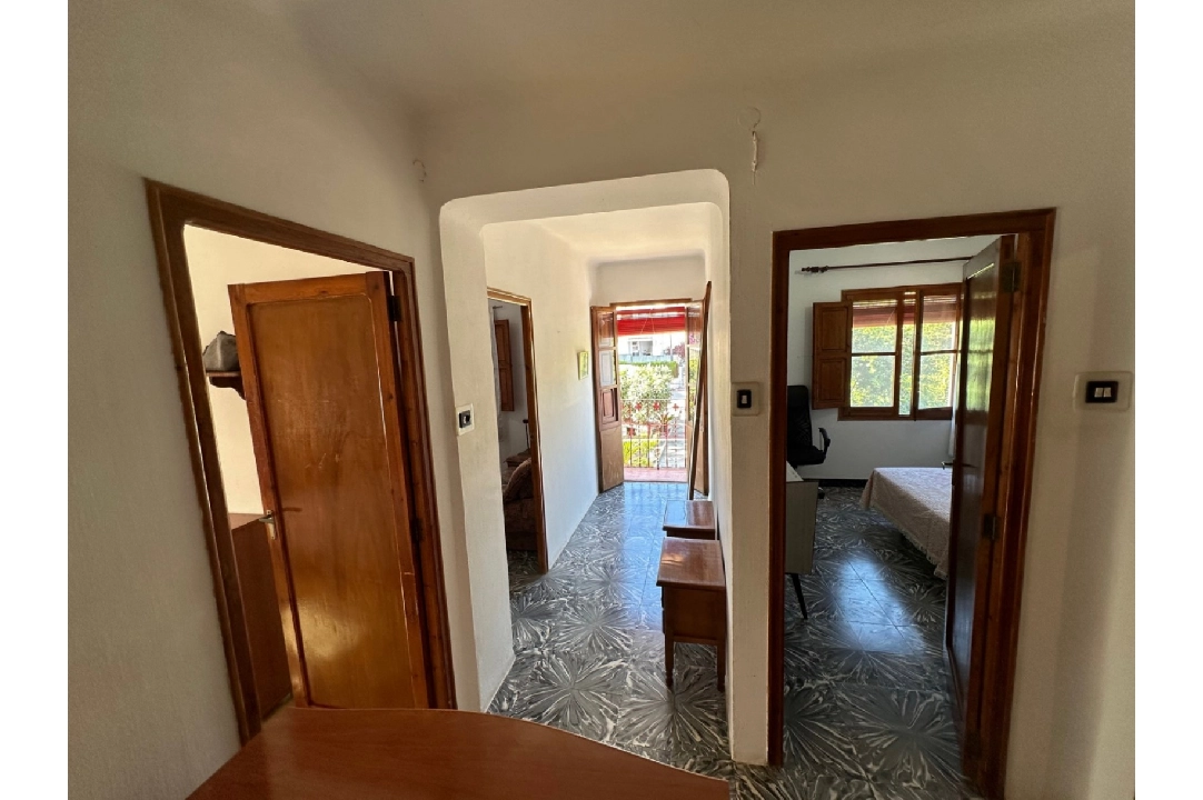 villa en Pego en vente, construit 120 m², ano de construccion 1972, + estufa, aire acondicionado, terrain 4200 m², 4 chambre, 1 salle de bains, piscina, ref.: O-V87714D-17