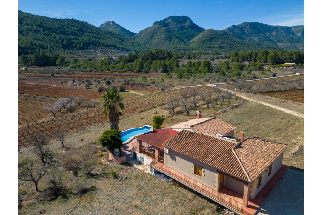 villa en Jalon en vente, construit 200 m², ano de construccion 2003, aire acondicionado, terrain 10000 m², 2 chambre, 2 salle de bains, piscina, ref.: PV-141-01967P-40