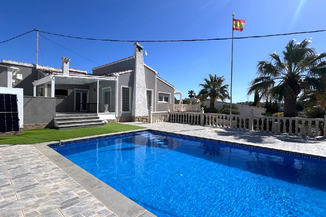 villa en Denia en location de vacances, construit 166 m², ano de construccion 1978, + estufa, aire acondicionado, terrain 802 m², 2 chambre, 2 salle de bains, piscina, ref.: T-0224-1