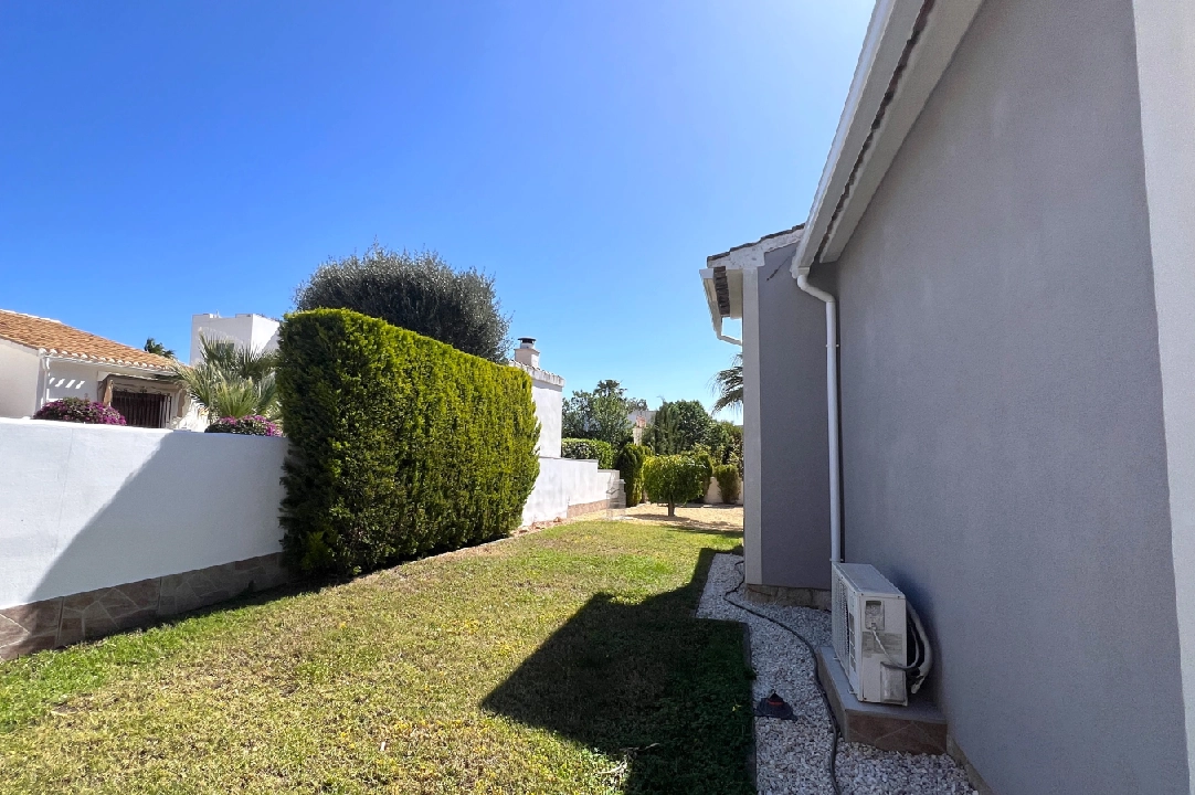 villa en Denia en location de vacances, construit 166 m², ano de construccion 1978, + estufa, aire acondicionado, terrain 802 m², 2 chambre, 2 salle de bains, piscina, ref.: T-0224-25