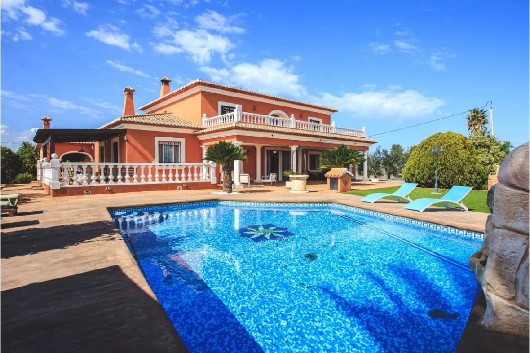 villa en Denia(Torrecarrals) en vente, construit 442 m², estado bien cuidado, + calefaccion central, terrain 4441 m², 3 chambre, 4 salle de bains, piscina, ref.: MNC-0124-3