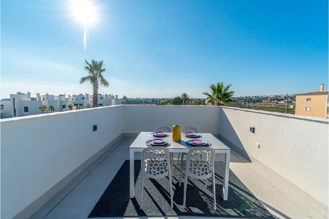 villa en La Marina en vente, construit 235 m², estado nuevo, aire acondicionado, terrain 272 m², 3 chambre, 3 salle de bains, piscina, ref.: HA-MAN-246-E01-20