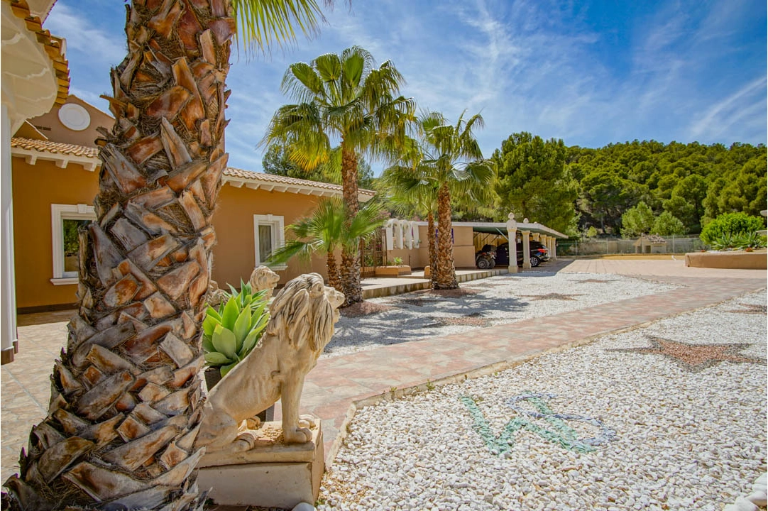 villa en La Nucia(Sierra Verde) en vente, construit 900 m², aire acondicionado, terrain 32900 m², 8 chambre, 9 salle de bains, ref.: BP-7058NUC-12