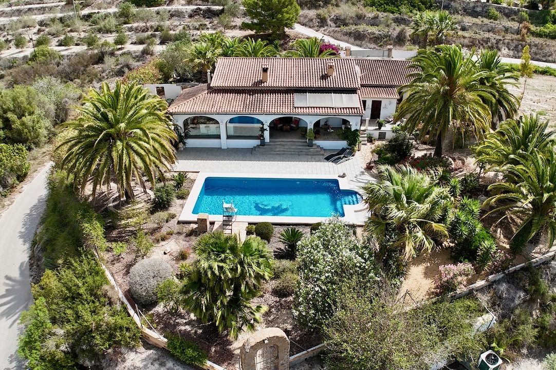 finca en Benissa(Partida Llenes) en vente, construit 326 m², aire acondicionado, terrain 18203 m², 3 chambre, 3 salle de bains, piscina, ref.: CA-F-1784-AMBI-42