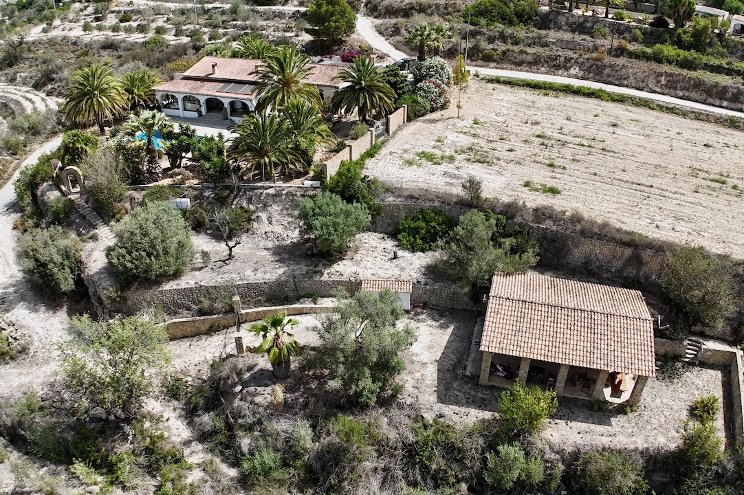 finca en Benissa(Partida Llenes) en vente, construit 326 m², aire acondicionado, terrain 18203 m², 3 chambre, 3 salle de bains, piscina, ref.: CA-F-1784-AMBI-49