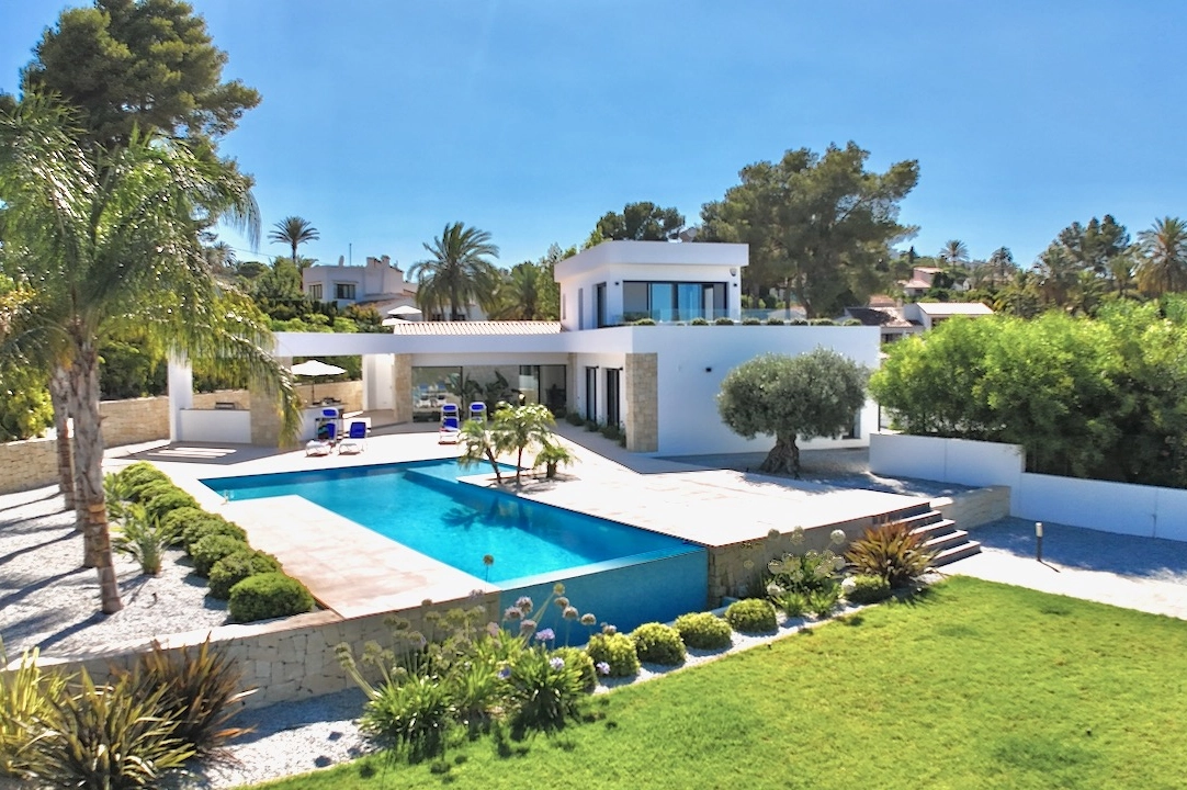 villa en Javea(Pinosol) en vente, construit 260 m², estado nuevo, + calefaccion suelo, aire acondicionado, terrain 1866 m², 4 chambre, 3 salle de bains, piscina, ref.: CA-H-1790-AMBE-1