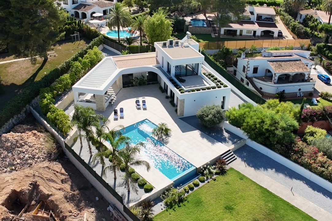 villa en Javea(Pinosol) en vente, construit 260 m², estado nuevo, + calefaccion suelo, aire acondicionado, terrain 1866 m², 4 chambre, 3 salle de bains, piscina, ref.: CA-H-1790-AMBE-44