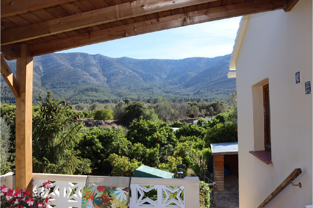 finca en Parcent en vente, construit 140 m², terrain 830 m², 3 chambre, 1 salle de bains, ref.: PT-24005-35