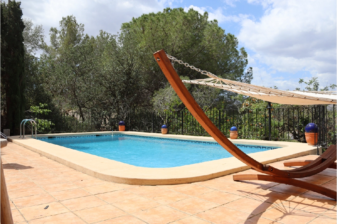 villa en Pedreguer en vente, construit 196 m², terrain 984 m², 3 chambre, 3 salle de bains, piscina, ref.: PT-24008-31