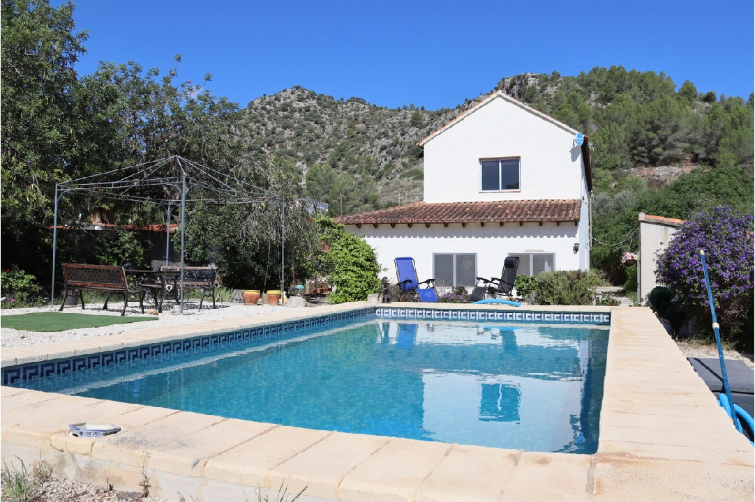 finca en Jalon en vente, construit 325 m², terrain 3520 m², 5 chambre, 3 salle de bains, piscina, ref.: PT-24011-24