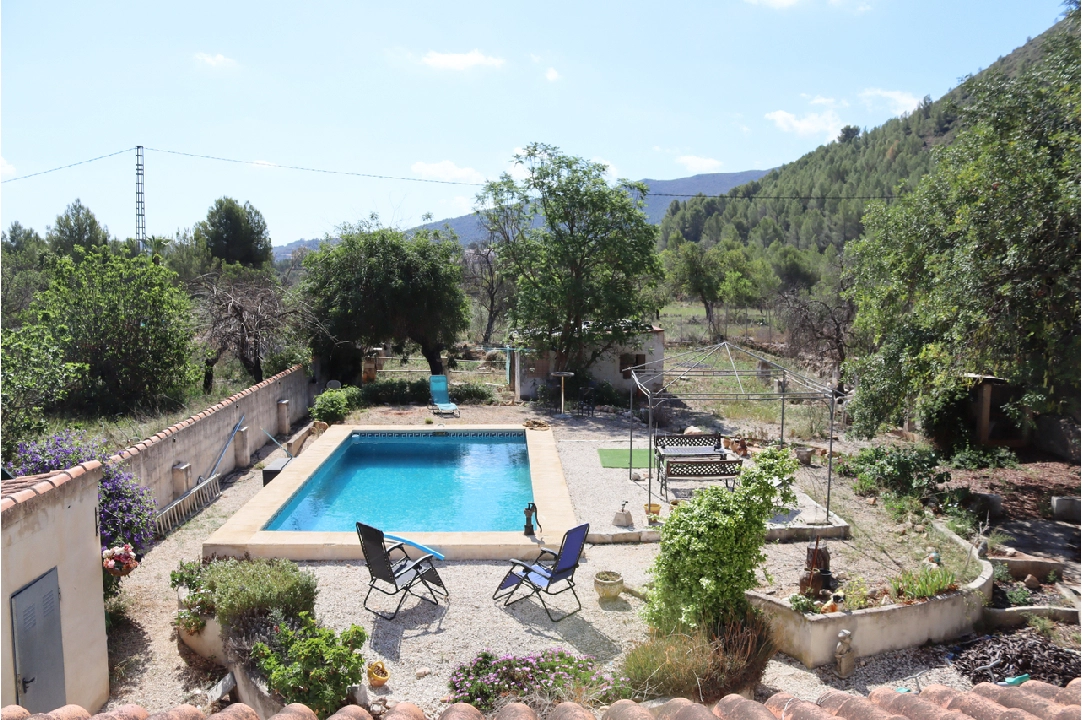 finca en Jalon en vente, construit 325 m², terrain 3520 m², 5 chambre, 3 salle de bains, piscina, ref.: PT-24011-25