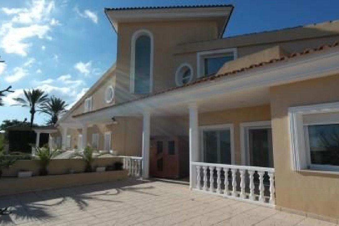 villa en L-Alfas del Pi(Escandinavia) en vente, construit 500 m², aire acondicionado, terrain 1268 m², 5 chambre, 5 salle de bains, piscina, ref.: COB-1343-10535-8