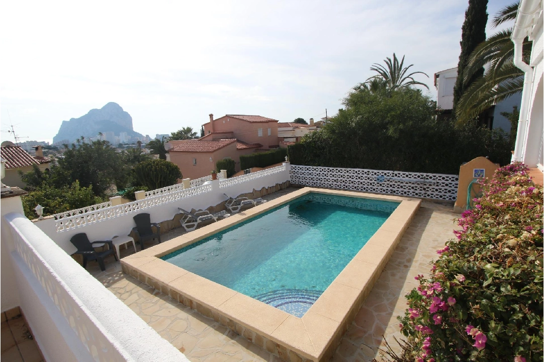 villa en Calpe(Pla roig) en vente, construit 300 m², aire acondicionado, terrain 1098 m², 6 chambre, 4 salle de bains, piscina, ref.: COB-3299-10535-31