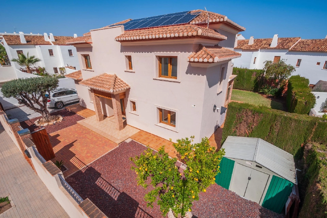 villa en Denia(La xara) en vente, construit 232 m², aire acondicionado, terrain 600 m², 3 chambre, 3 salle de bains, piscina, ref.: COB-3448-10535-13