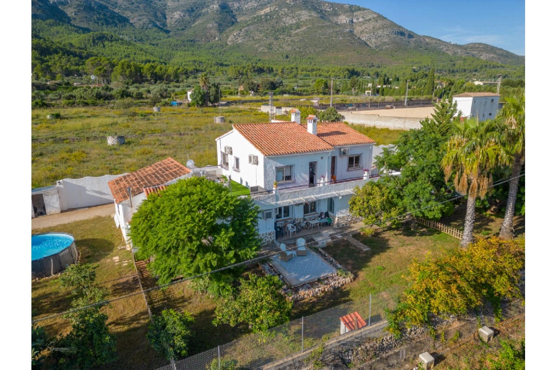 villa en Parcent en vente, construit 388 m², + calefaccion central, aire acondicionado, terrain 3000 m², 9 chambre, 5 salle de bains, piscina, ref.: PV-141-01971P-2