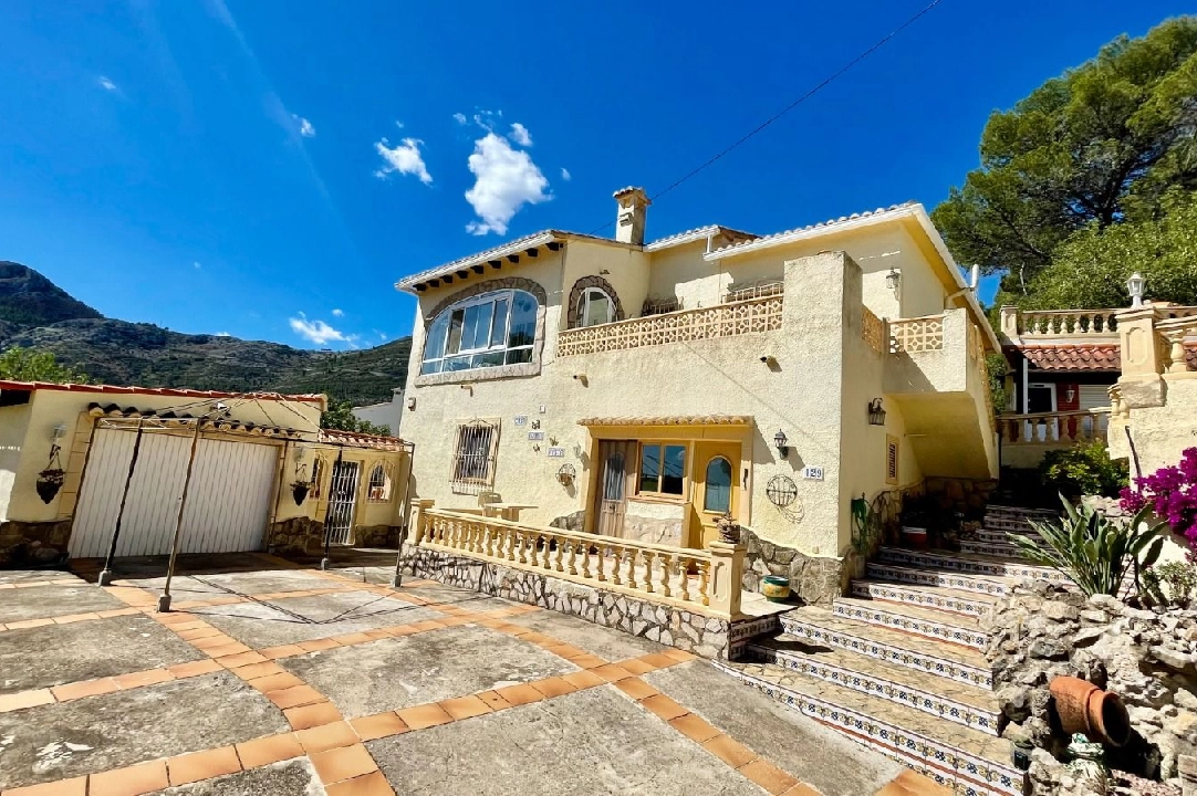 villa en Parcent en vente, construit 264 m², ano de construccion 1986, + calefaccion central, aire acondicionado, terrain 900 m², 5 chambre, 3 salle de bains, piscina, ref.: PV-141-01984P-39