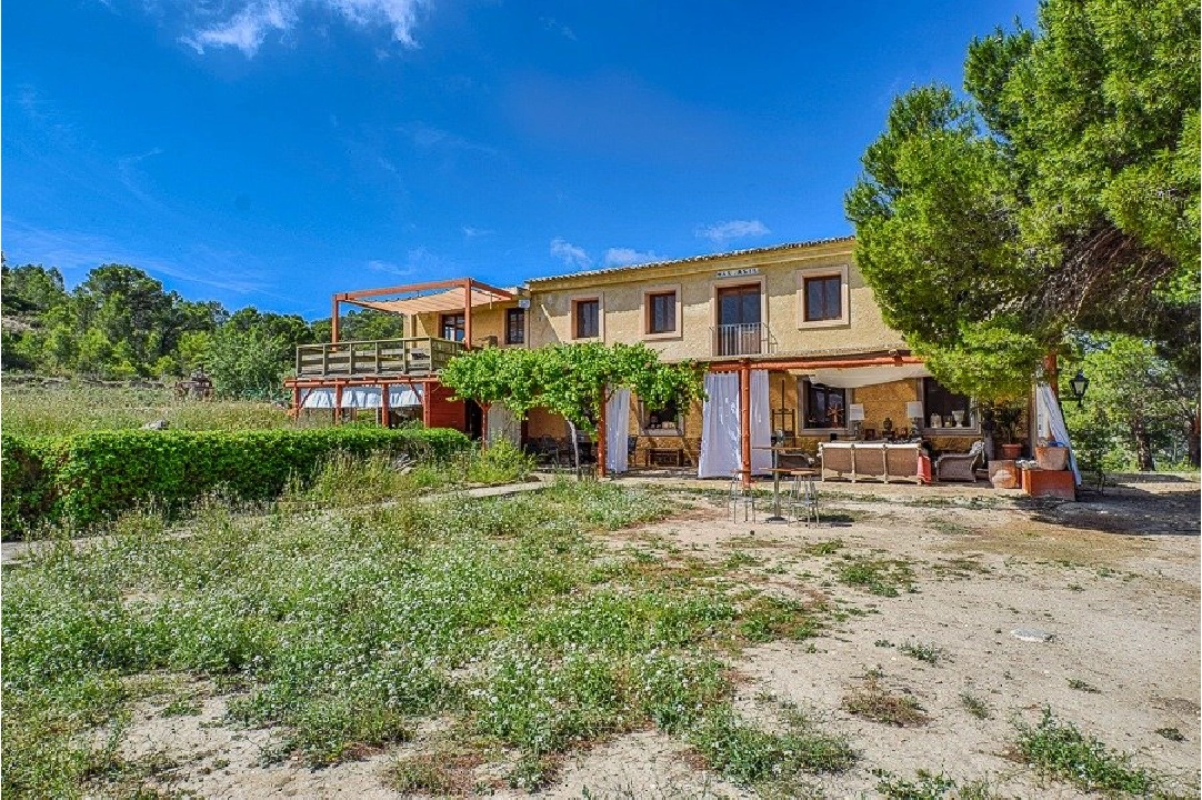 finca en Relleu en vente, construit 570 m², aire acondicionado, terrain 408344 m², 5 chambre, 3 salle de bains, piscina, ref.: AM-10598DA-1