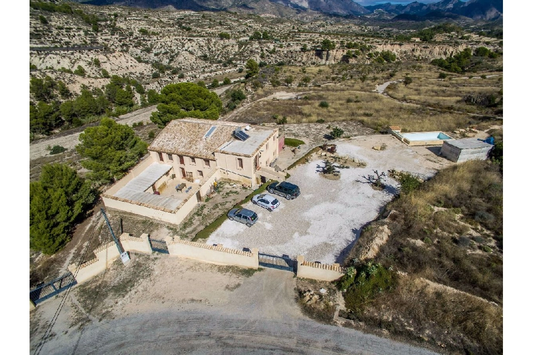 finca en Relleu en vente, construit 570 m², aire acondicionado, terrain 408344 m², 5 chambre, 3 salle de bains, piscina, ref.: AM-10598DA-4