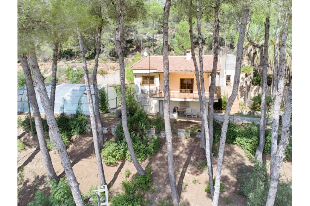 finca en Relleu en vente, construit 174 m², ano de construccion 1990, aire acondicionado, terrain 26000 m², 4 chambre, 1 salle de bains, piscina, ref.: AM-12046DA-2