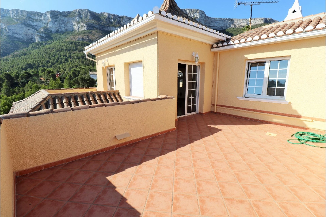 villa en Denia en vente, construit 319 m², aire acondicionado, terrain 900 m², 6 chambre, 4 salle de bains, piscina, ref.: AM-12170DA-17