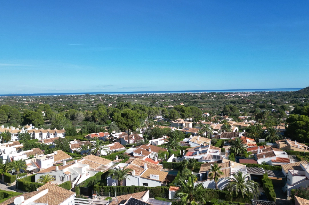 villa en Denia-La Sella en vente, construit 109 m², ano de construccion 1985, + calefaccion central, aire acondicionado, terrain 1003 m², 3 chambre, 2 salle de bains, piscina, ref.: JS-1624-2