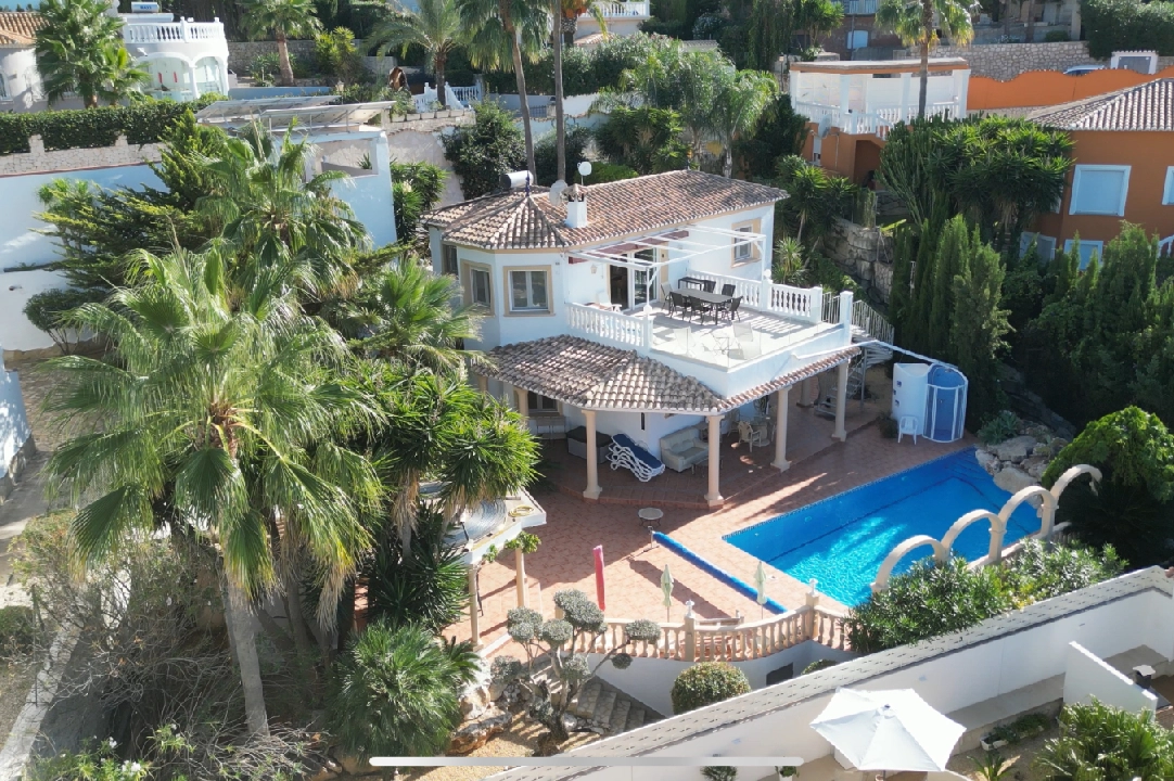 villa en Denia(Marquesa VI) en vente, construit 122 m², ano de construccion 2001, estado bien cuidado, + calefaccion suelo, aire acondicionado, terrain 802 m², 4 chambre, 3 salle de bains, piscina, ref.: SC-T0924-1