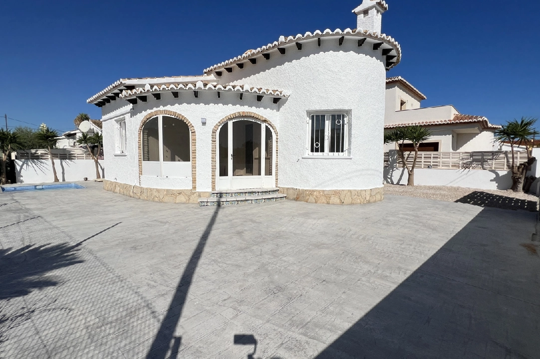 villa en Els Poblets(Sorts de la mar 26A) en vente, construit 80 m², ano de construccion 1985, estado como nuevo, + KLIMA, aire acondicionado, terrain 303 m², 2 chambre, 2 salle de bains, piscina, ref.: AS-0824-19