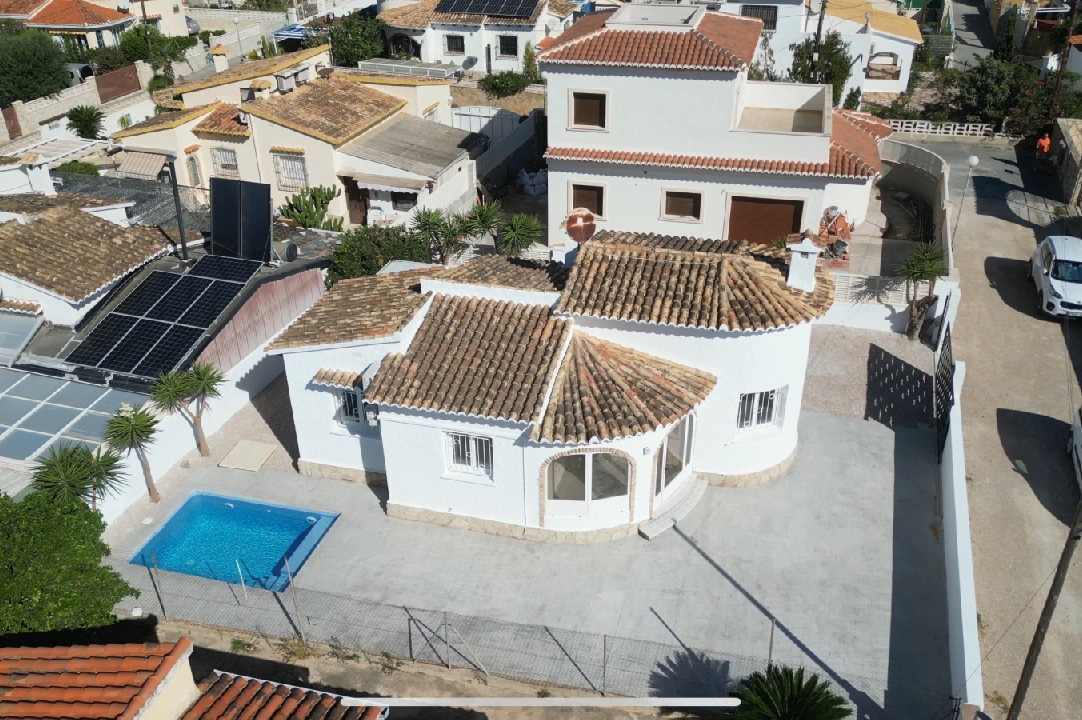 villa en Els Poblets(Sorts de la mar 26A) en vente, construit 80 m², ano de construccion 1985, estado como nuevo, + KLIMA, aire acondicionado, terrain 303 m², 2 chambre, 2 salle de bains, piscina, ref.: AS-0824-5