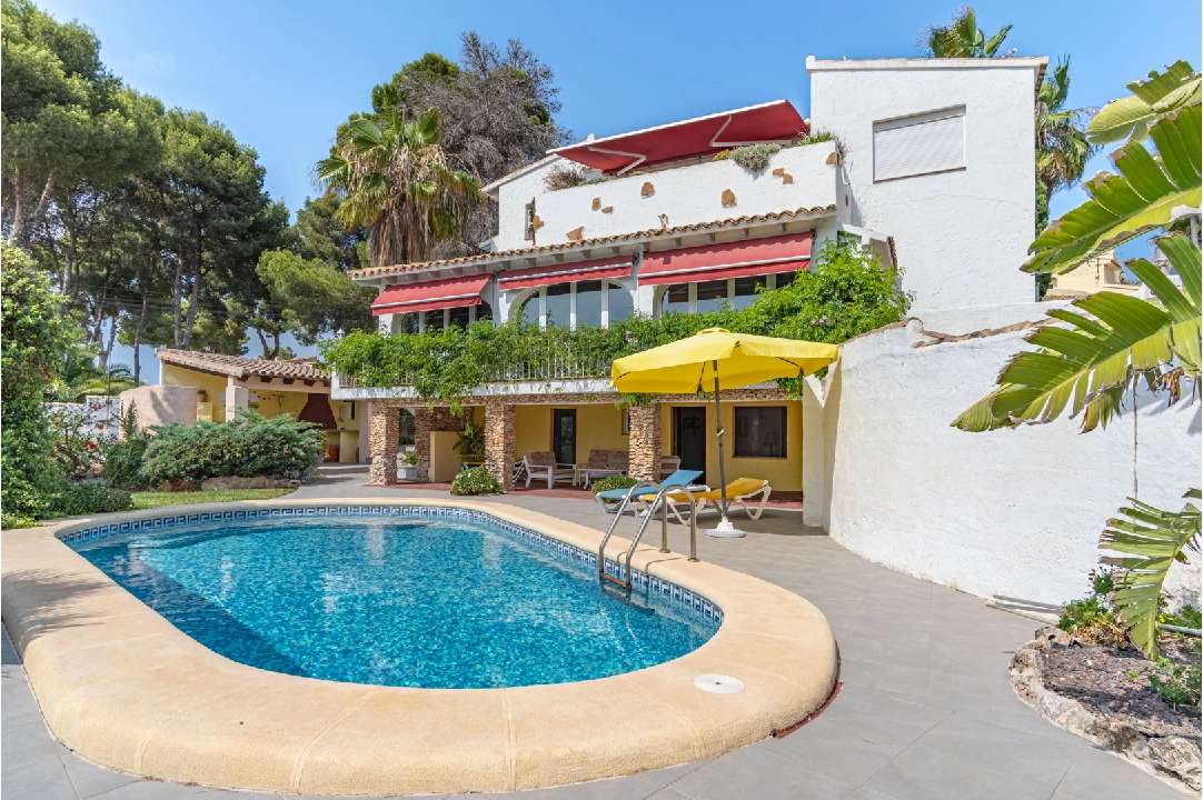 villa en Moraira en vente, construit 358 m², ano de construccion 1975, + KLIMA, aire acondicionado, terrain 772 m², 5 chambre, 3 salle de bains, piscina, ref.: BP-C4XY8096MOR-1