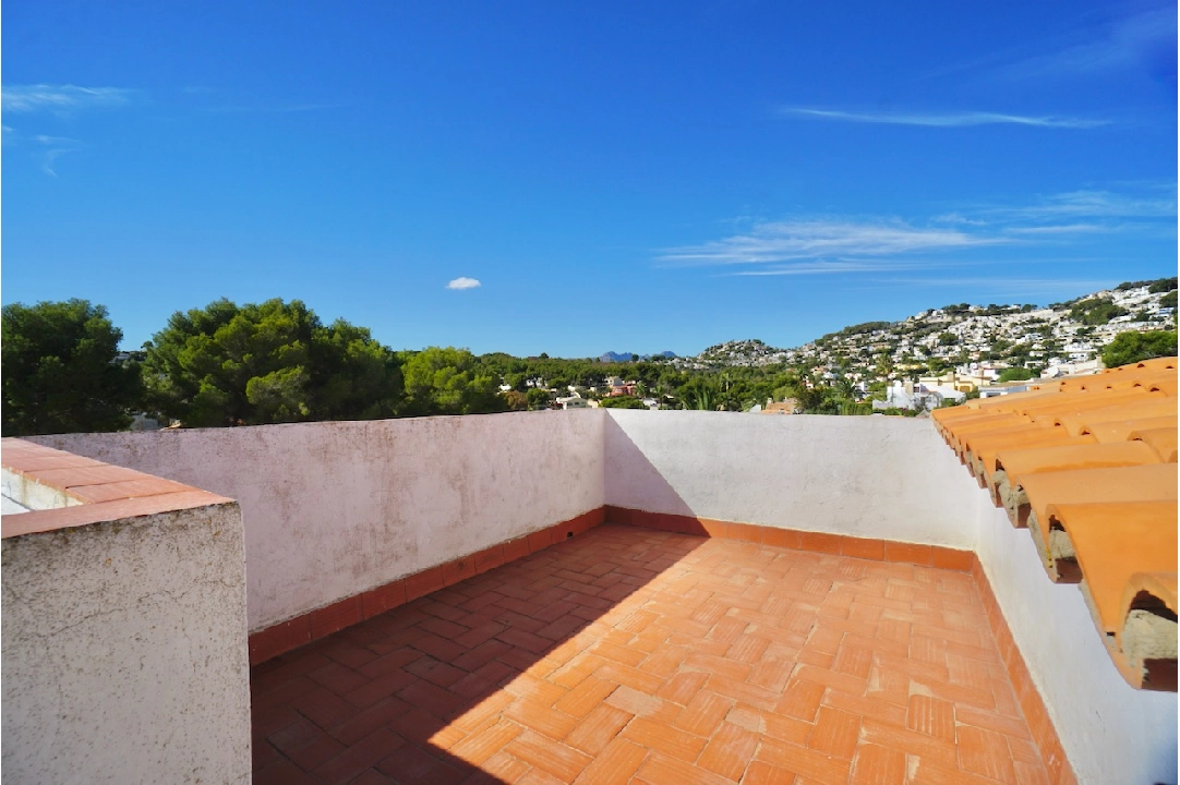 villa en Moraira(Pinar del Advocat) en vente, construit 109 m², terrain 808 m², 2 chambre, 1 salle de bains, ref.: CA-H-1813-AMBI-18