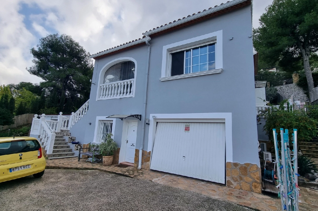 villa en Ador en vente, construit 120 m², ano de construccion 2002, + calefaccion central, aire acondicionado, terrain 950 m², 4 chambre, 1 salle de bains, piscina, ref.: AP-0224-1