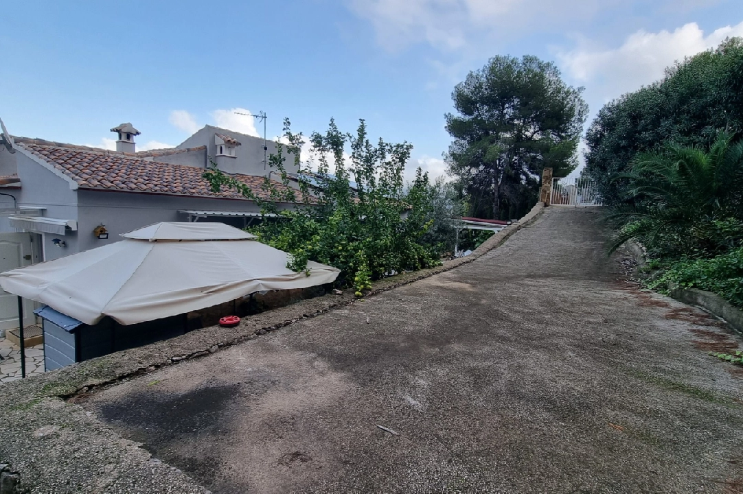 villa en Ador en vente, construit 120 m², ano de construccion 2002, + calefaccion central, aire acondicionado, terrain 950 m², 4 chambre, 1 salle de bains, piscina, ref.: AP-0224-14