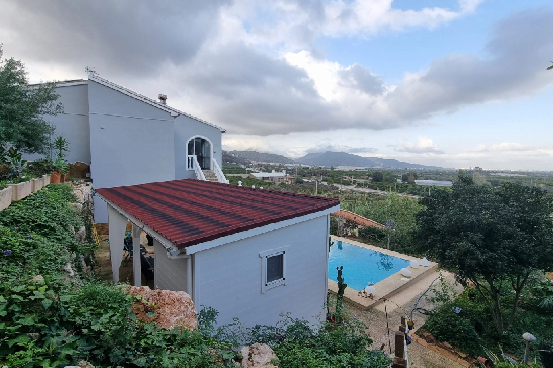 villa en Ador en vente, construit 120 m², ano de construccion 2002, + calefaccion central, aire acondicionado, terrain 950 m², 4 chambre, 1 salle de bains, piscina, ref.: AP-0224-3