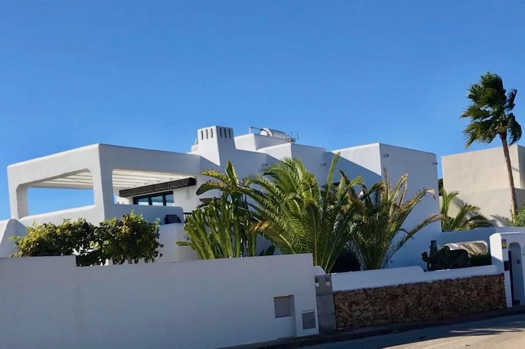 villa en Moraira(Camarrocha) en vente, construit 261 m², aire acondicionado, terrain 831 m², 3 chambre, 3 salle de bains, piscina, ref.: CA-H-1670-AMB-14