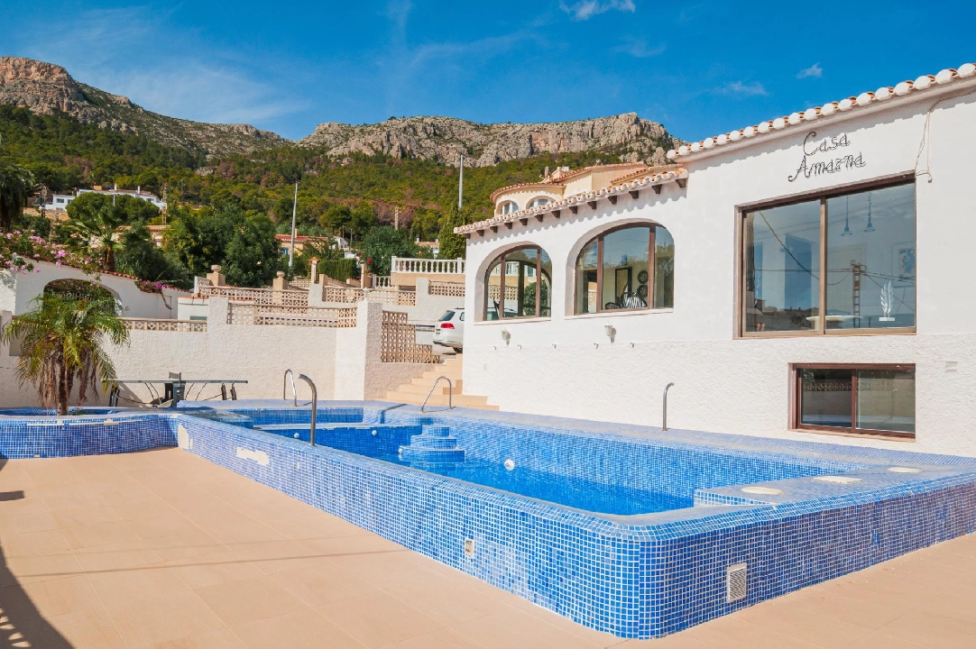 villa en Calpe(Cucarres) en vente, construit 210 m², aire acondicionado, terrain 800 m², 5 chambre, 4 salle de bains, piscina, ref.: COB-3485-10535-2