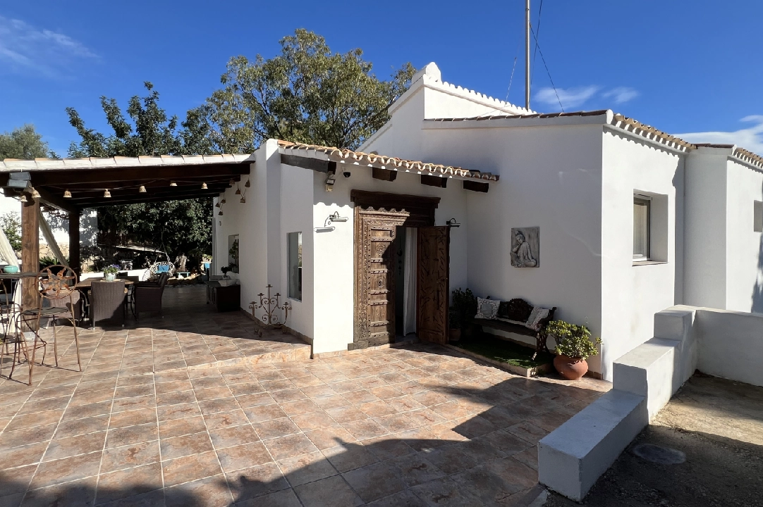 villa en Denia(Florida) en vente, construit 182 m², ano de construccion 1980, + KLIMA, aire acondicionado, terrain 595 m², 3 chambre, 2 salle de bains, piscina, ref.: SC-T1024-1