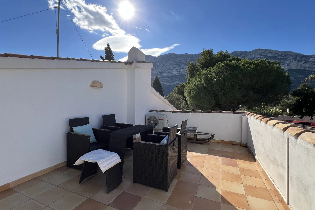 villa en Denia(Florida) en vente, construit 182 m², ano de construccion 1980, + KLIMA, aire acondicionado, terrain 595 m², 3 chambre, 2 salle de bains, piscina, ref.: SC-T1024-20