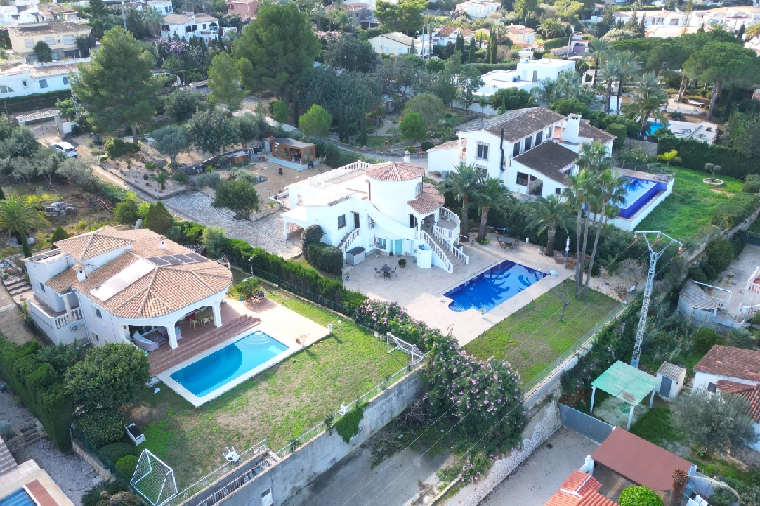 villa en Denia en vente, construit 190 m², ano de construccion 1984, estado bien cuidado, + KLIMA, aire acondicionado, terrain 1900 m², 4 chambre, 4 salle de bains, piscina, ref.: AS-1024-30