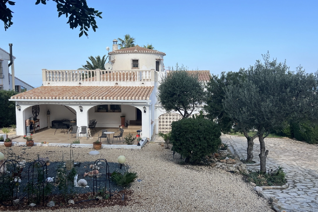 villa en Denia en vente, construit 190 m², ano de construccion 1984, estado bien cuidado, + KLIMA, aire acondicionado, terrain 1900 m², 4 chambre, 4 salle de bains, piscina, ref.: AS-1024-33