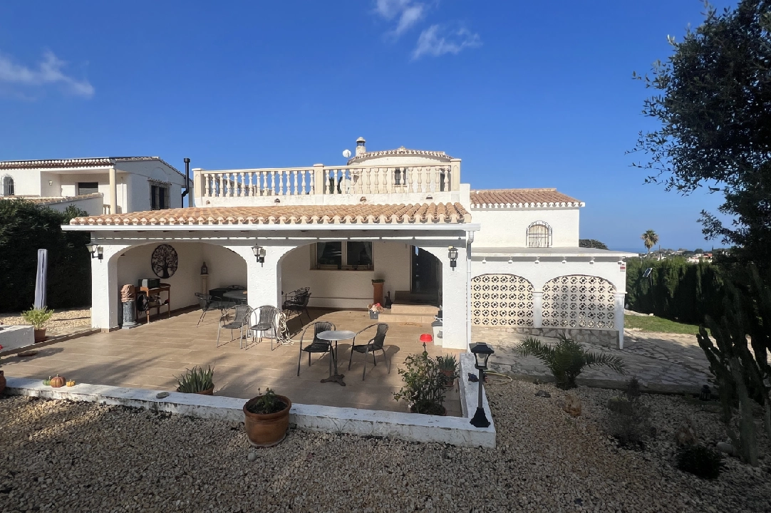 villa en Denia en vente, construit 190 m², ano de construccion 1984, estado bien cuidado, + KLIMA, aire acondicionado, terrain 1900 m², 4 chambre, 4 salle de bains, piscina, ref.: AS-1024-37