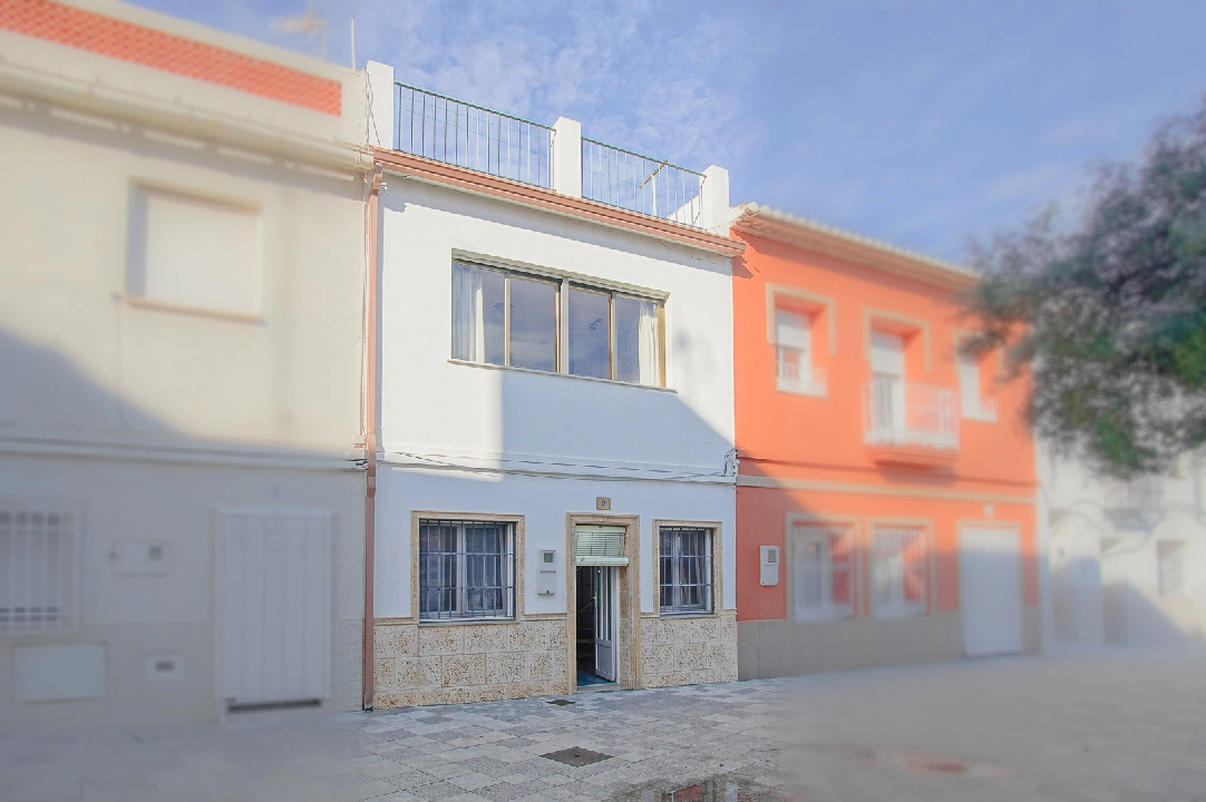 casa de pueblo en Denia en vente, construit 82 m², ano de construccion 1950, + KLIMA, aire acondicionado, 3 chambre, 2 salle de bains, piscina, ref.: BP-C3XY8224DEN-1