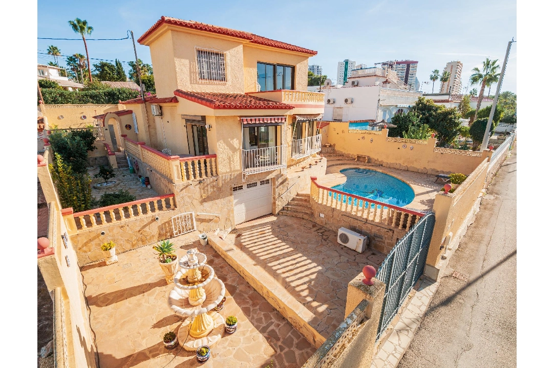 villa en Calpe(Playa De La Fossa) en vente, construit 195 m², aire acondicionado, terrain 500 m², 3 chambre, 3 salle de bains, piscina, ref.: COB-3496-10535-23