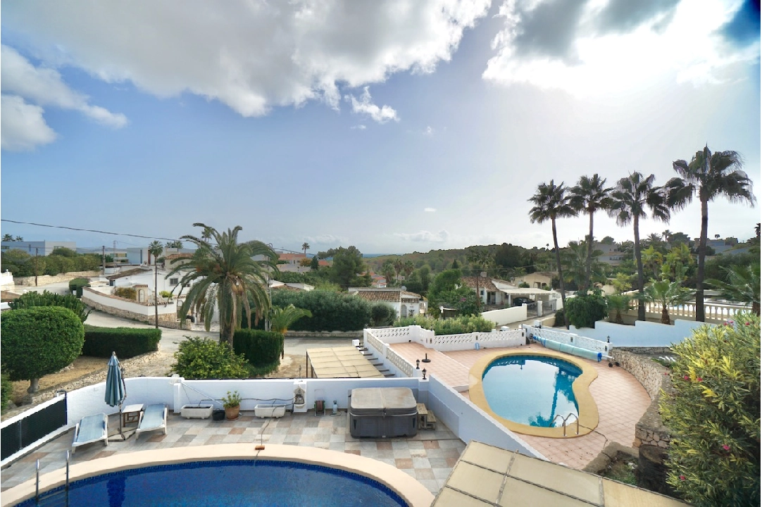 villa en Moraira(Pinar del Advocat) en vente, construit 184 m², terrain 795 m², 3 chambre, 2 salle de bains, piscina, ref.: CA-H-1838-AMB-31