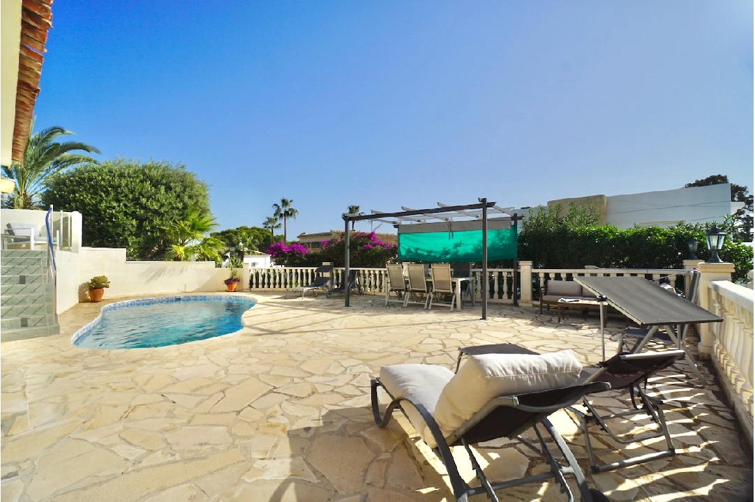 villa en Benissa(Montemar) en vente, construit 165 m², terrain 823 m², 3 chambre, 2 salle de bains, piscina, ref.: CA-H-1845-AMB-16