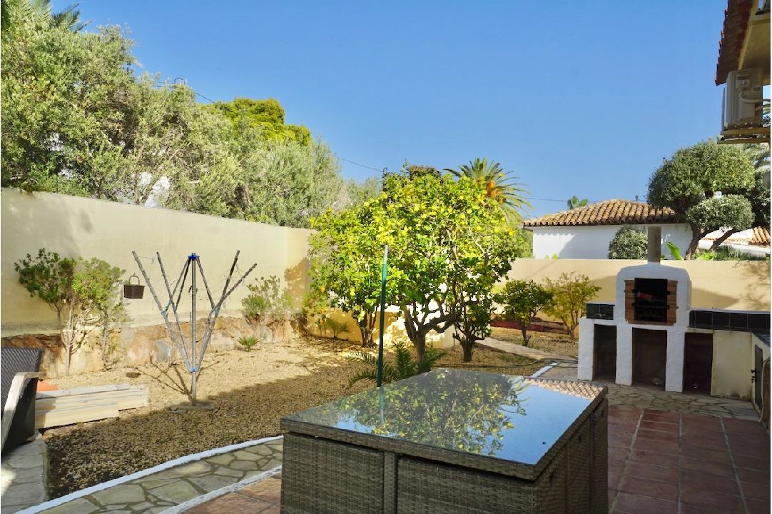 villa en Benissa(Montemar) en vente, construit 165 m², terrain 823 m², 3 chambre, 2 salle de bains, piscina, ref.: CA-H-1845-AMB-9